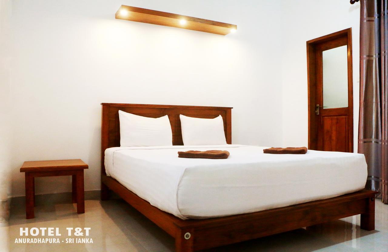 Hotel T & T 아누라다푸라 외부 사진